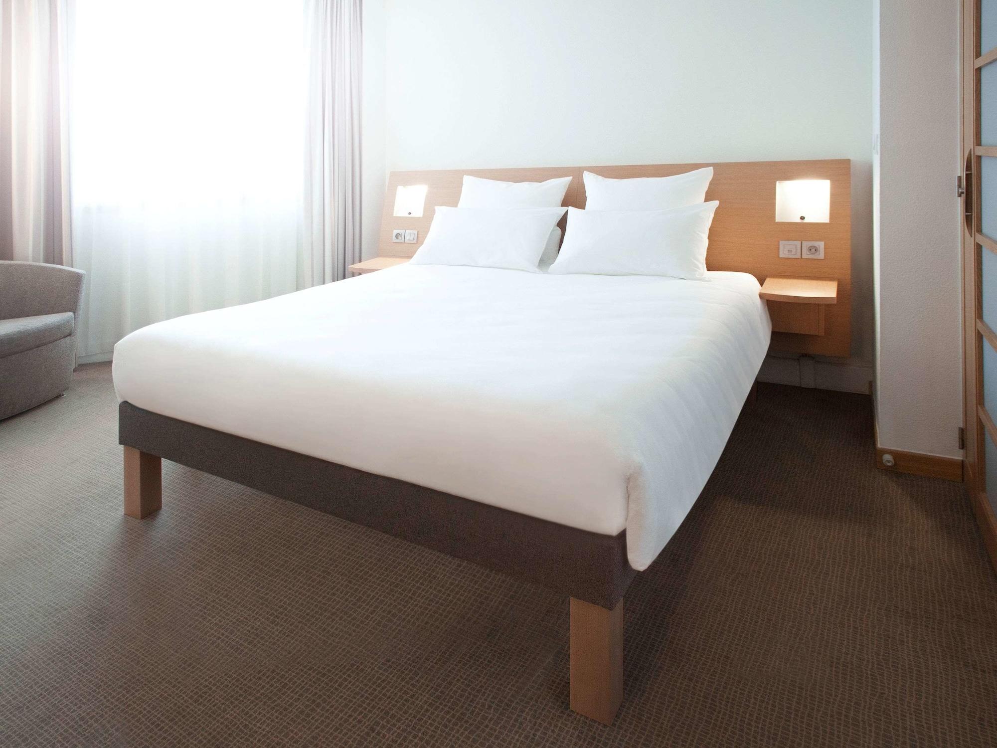 Novotel Lausanne Bussigny Crissier Ngoại thất bức ảnh
