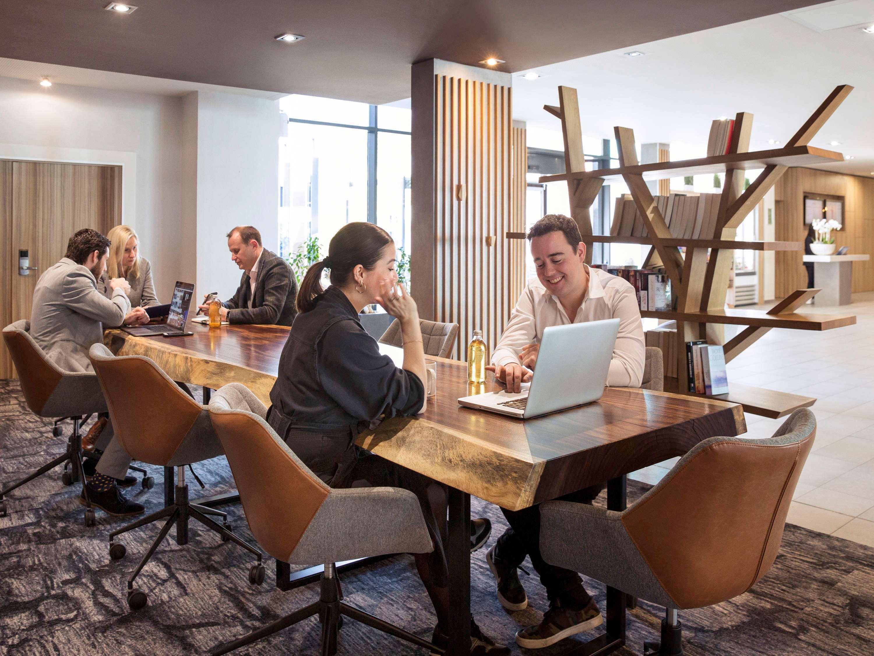 Novotel Lausanne Bussigny Crissier Ngoại thất bức ảnh