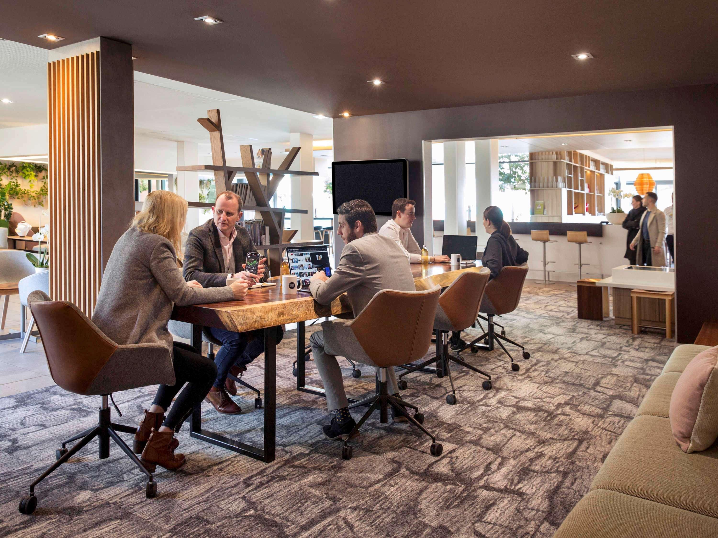 Novotel Lausanne Bussigny Crissier Ngoại thất bức ảnh
